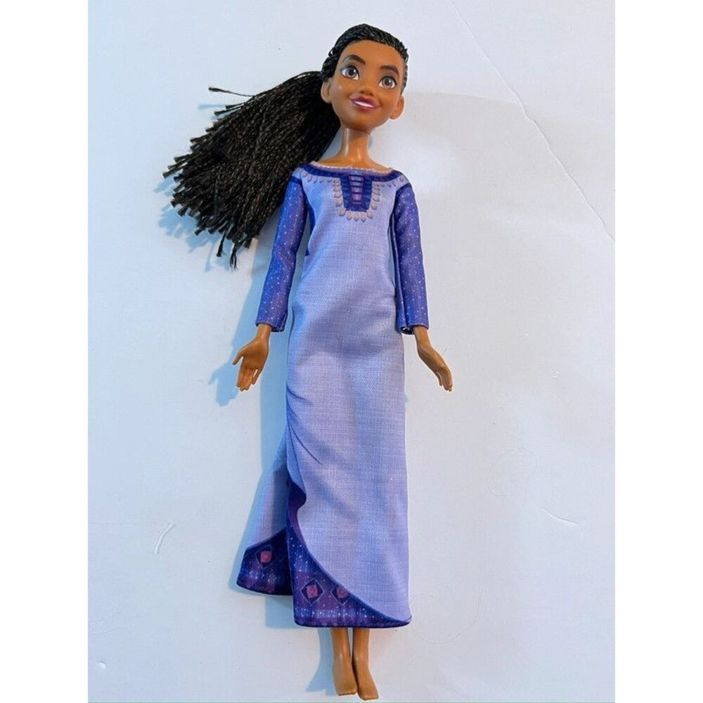 Mattel Disney Wish Singing ASHA of Posable Fashion Doll